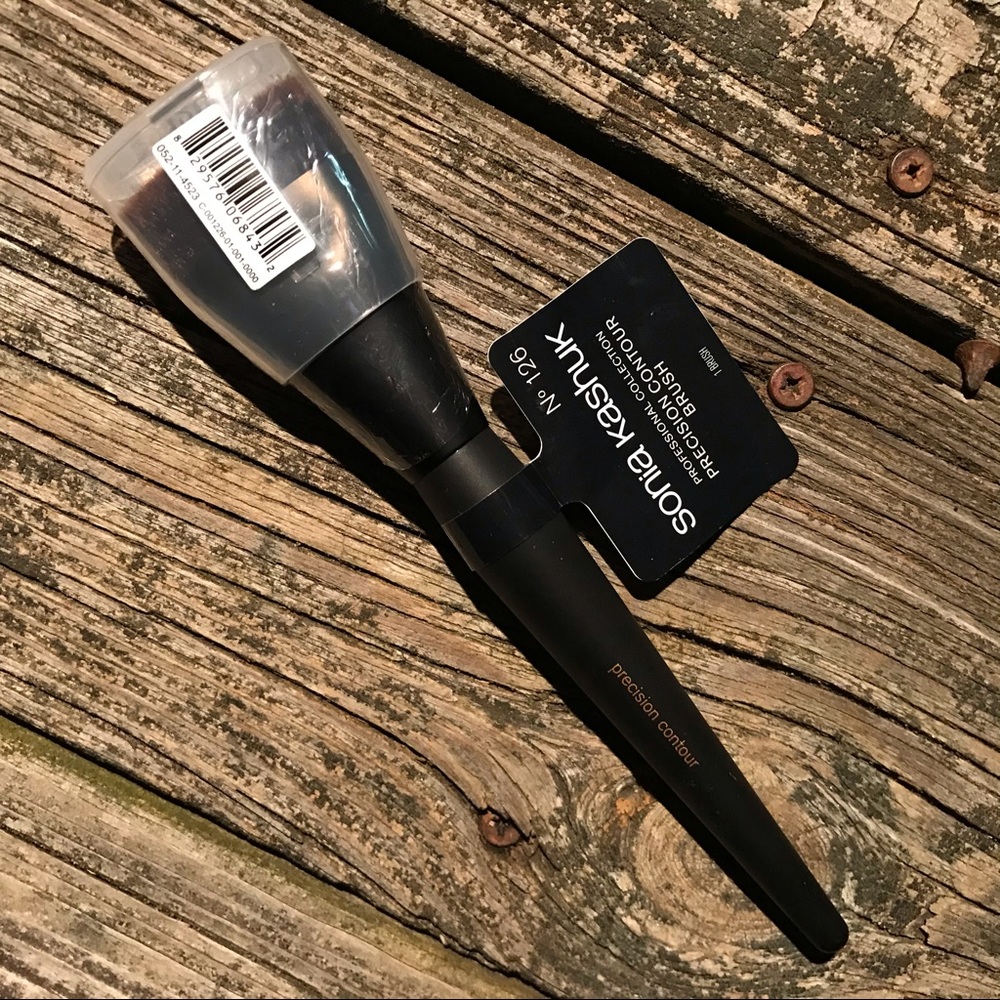 Sonia Kashuk™ Precision Contour Brush Black No.126 - Picture 3 of 8
